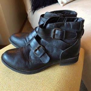 Soda black ankle boots. Size 7.5